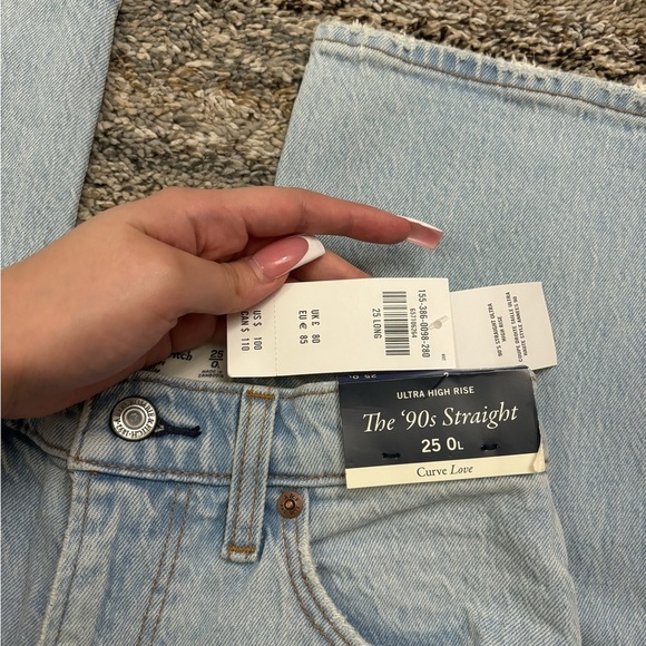 Abercrombie Curve Love Ultra High Rise 90’s Straight Jeans Sz 25L | Abercrombie - Picture 6 of 14